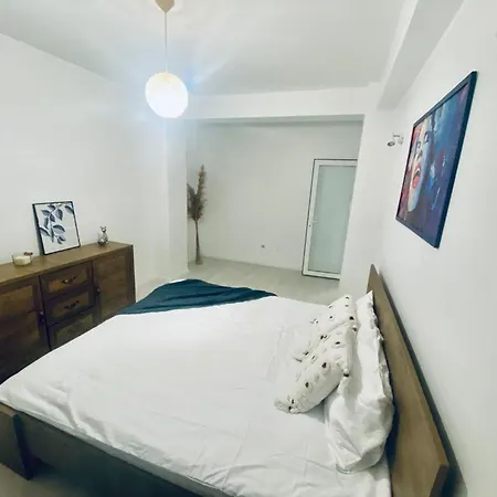Apartahotel M&L Summer Apartament Constanţa